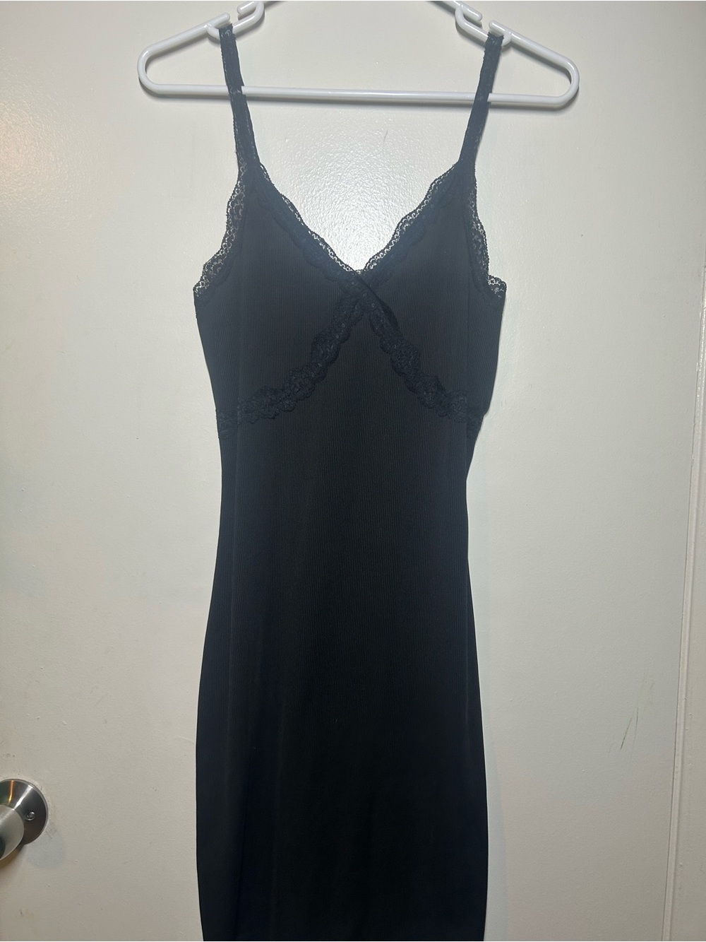 ROMWE Black Lace-Trim Slip Dress